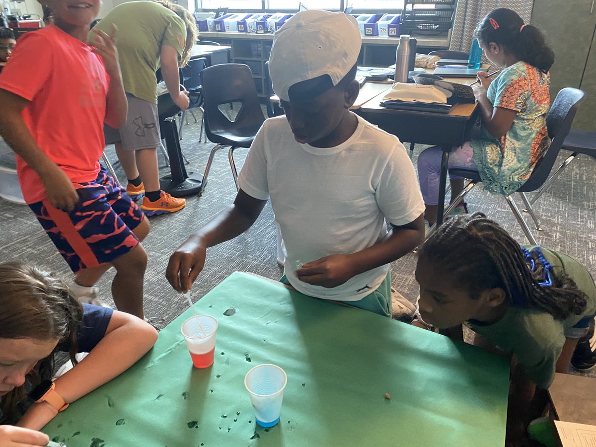 Ms_Layyyy's tweet photo. My kiddos creating their own density bottles! 🧪 https://t.co/TszBwHh9v8