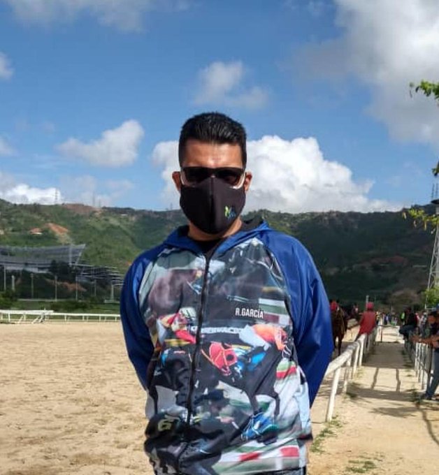 juanhipidatos's tweet photo. Saludos y felicitaciones @RamonRamong26 para ti y todo el personal de la cuadra 28 por la victoria en este segundo meeting del año con la bendición de Dios para ti y tu familia siempre mis mejores deseos y a seguir ligando tus presentados https://t.co/434GIuEwng