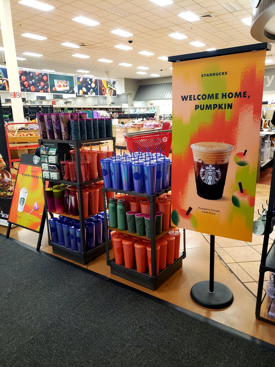 Beckyfoodlead's tweet photo. Good Morning Pumpkin, I'm so excited to you!!! #T1782 #PSLismyfav #starbucks #falllaunch @judyburris @dawnlee_93 @AgentFrid @LahneDouglas @KevinKaminski10 https://t.co/s4UzQELc7d