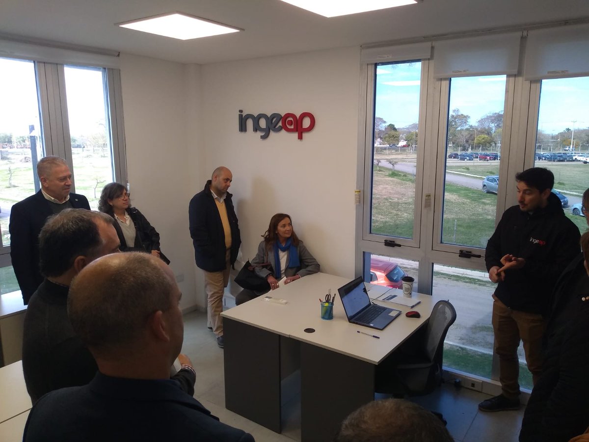 PTLCSAPEM's tweet photo. #ptlc #visitasinstitucionales
📢 En el marco de la Visita Institucional se reunieron con la empresa #Ingeap y recorrieron la planta de @Zoovetargentina https://t.co/eXFRtLuYQ4