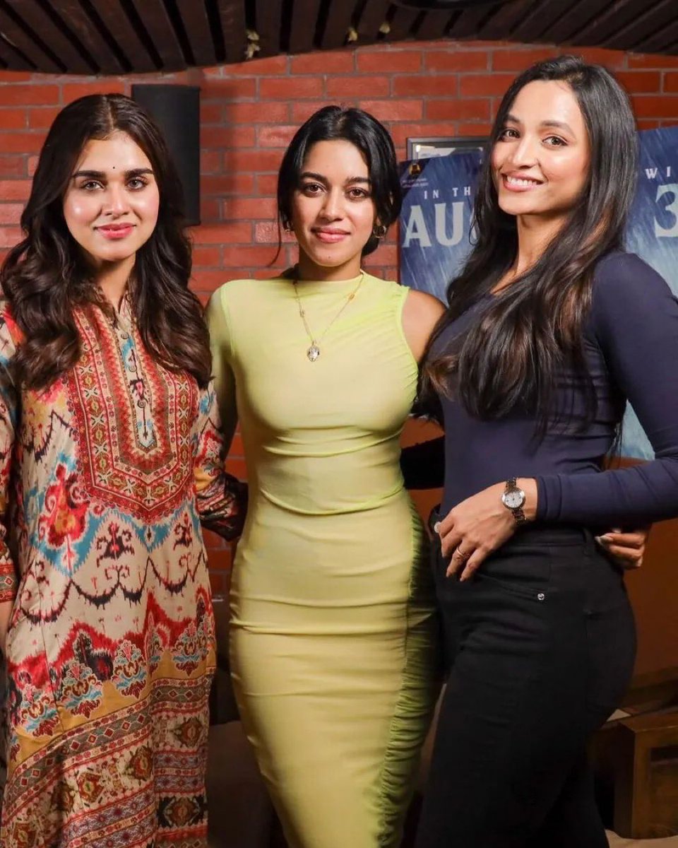 tiktokbeauties's tweet photo. #SrinidhiShetty #CobraFromTomorrow #miraliniravi https://t.co/XlG5zvfN5j