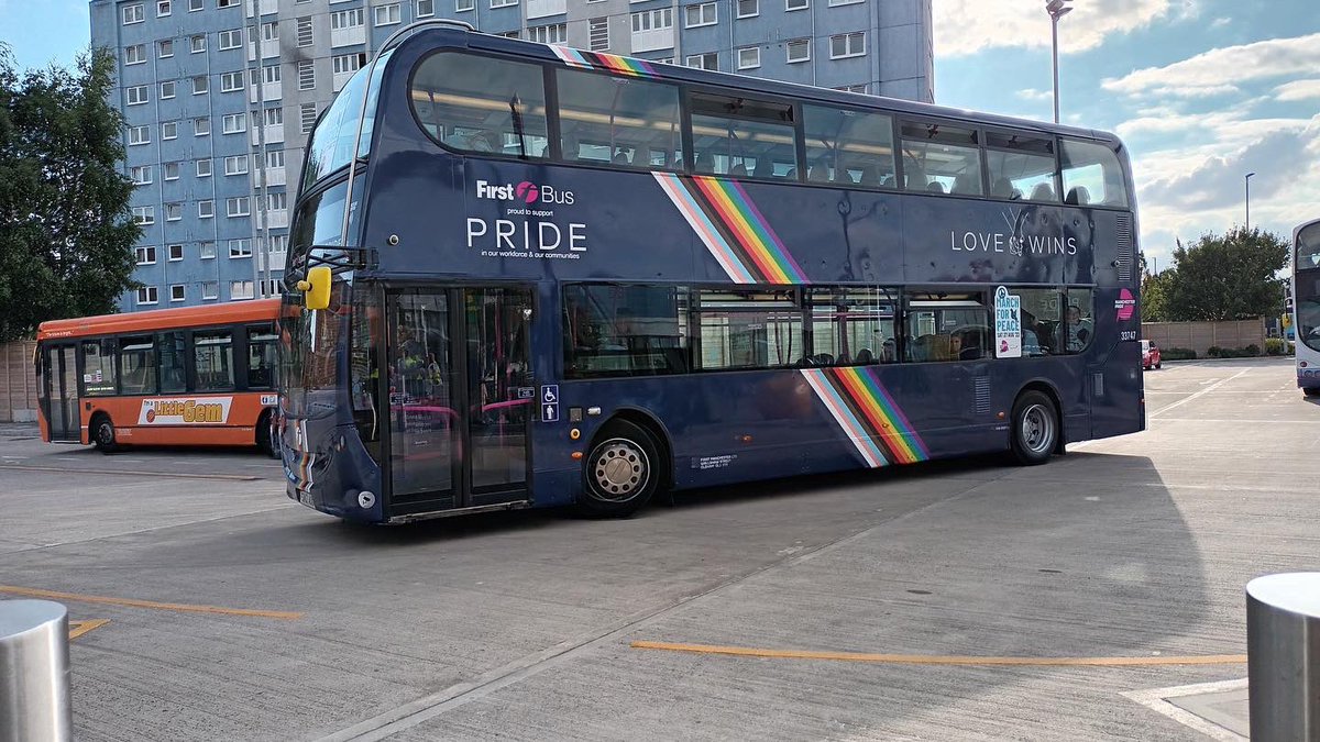hmriley2005's tweet photo. First Manchester SN12 AOG in #Pride Livery on the 348 to Carrbrook. (30/08/2022) https://t.co/9CT97zkrhj