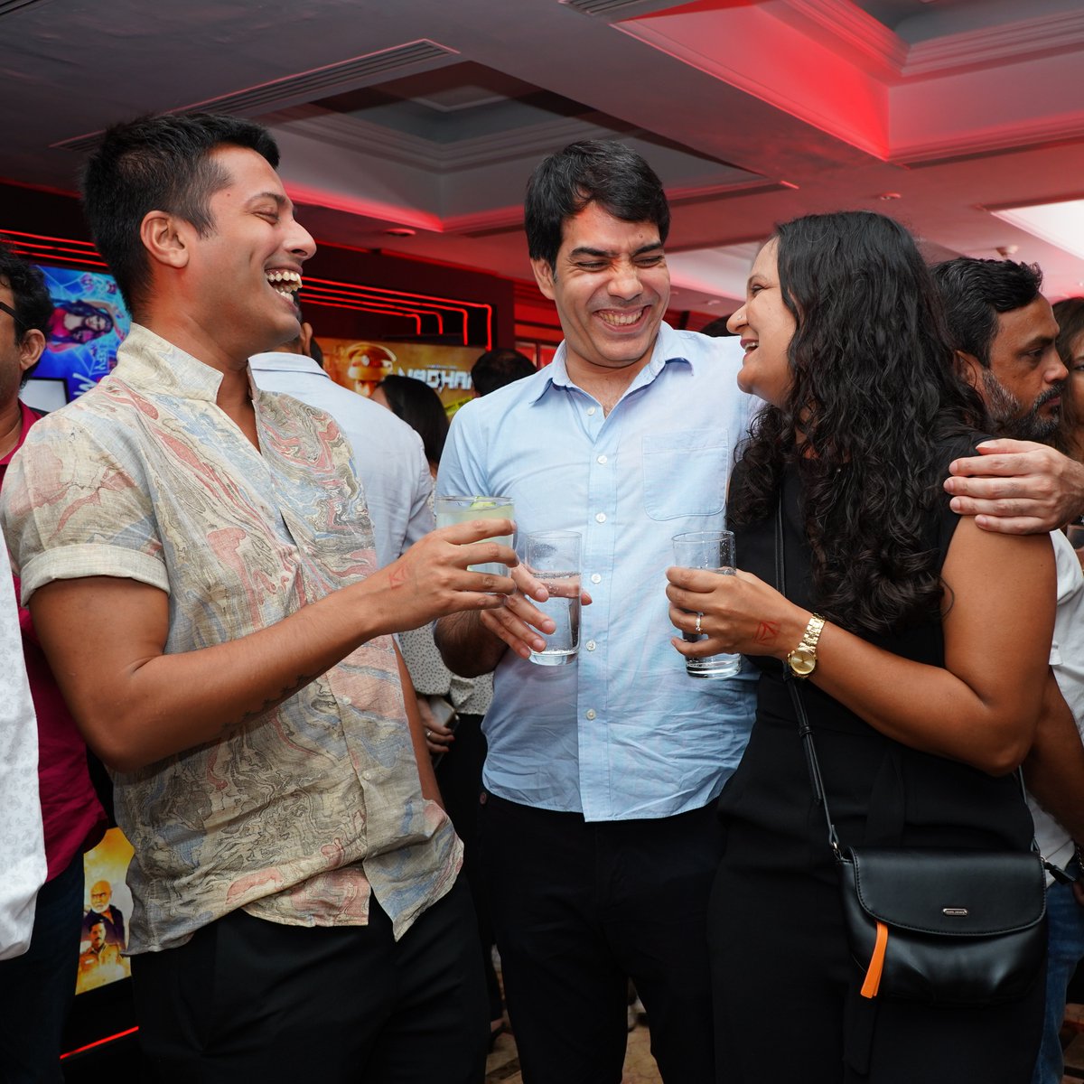 ApplauseSocial's tweet photo. What a fabulous evening it was at The House of Applause! Celebrating with our partners and everyone we have collaborated with. π₯³ #5YearsofApplause
@nairsameer @deepaksegal @prasoon_garg (5/9) https://t.co/dboyhVunUe