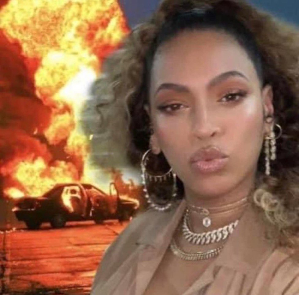 taleishapplebum's tweet photo. So it’s mean one month since my invite to CLUB RENAISSANCE and I don’t wanna leave. Try to kick me out 🤭
https://t.co/qFzsKQrR1n
.
.
.
#beyonce #renaissance #beyoncerenaissance #queenbey #clubrenaissance #music #rnb #pop #dance #wrtiting #vibemagazine #rollingstonesmagazine https://t.co/xw3izYhRIf