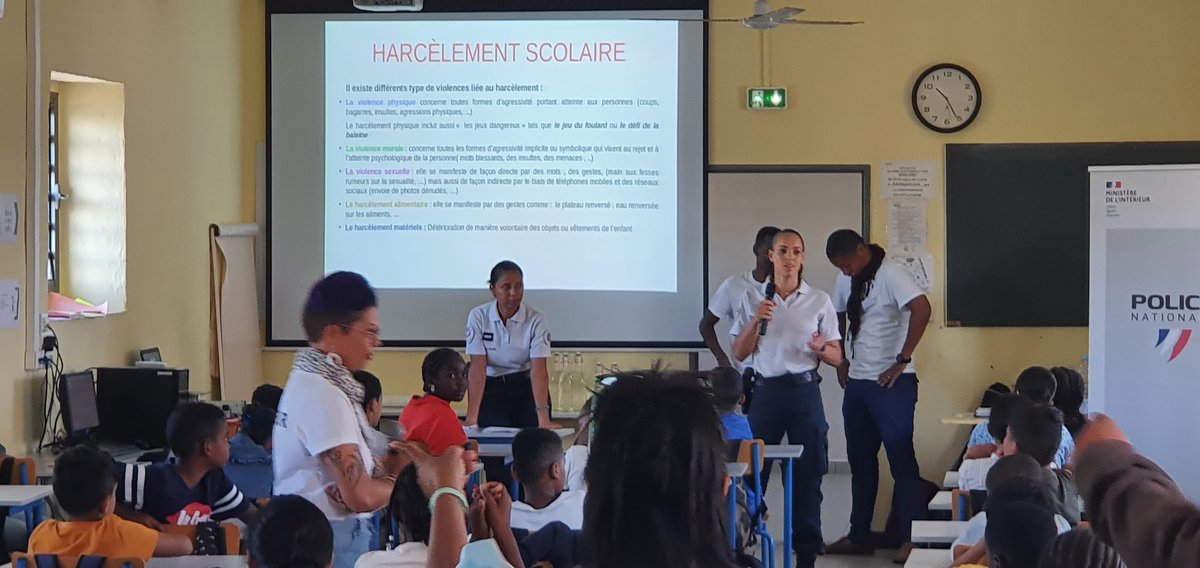 C est parti ! Prévention harcèlement scolaire avec toutes les classes de 6èmes ! La plus value des partenariats pour des actions co-construites : Merci à la police nationale, les référents médiation A.M.I.S et  l' association EPA !