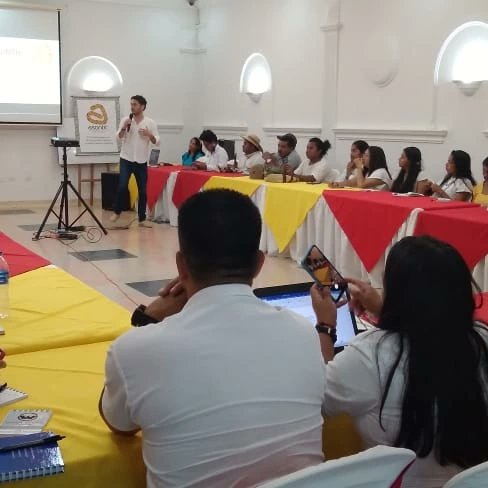 OWYBTOFICIAL's tweet photo. Hoy desde el primer encuentro en turismo indígena de la sierra nevada de Santa Marta.
Gracias @asontic @winta @wiwatour #pueblowiwa https://t.co/M1Jm9PiD6d