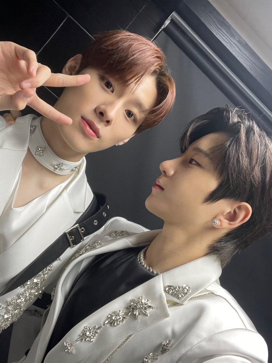 WooKyungjun_FR's tweet photo. [ TWITTER | 300822 ]

“Ha bon anniversaire ha 🫶” 

 #우경준 #KyungJun https://t.co/UzhZmv16CV