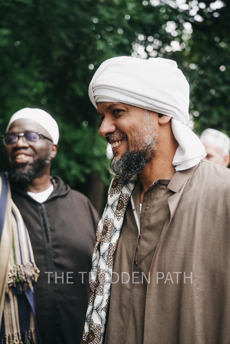Mustafa_mount's tweet photo. al-Habīb Kazim al-Saqqaf &amp; Shaykh Mohammed Haddamin visit the School of traditional Husbandry headed by Anthony Milroy on the grounds of Mustafa Mount. 
Both scholars shared their in-depth knowledge with the students of husbandry in their respective lands. 
🌱🧅🍅 @Habib_Kazim https://t.co/2L9QIBDM5B