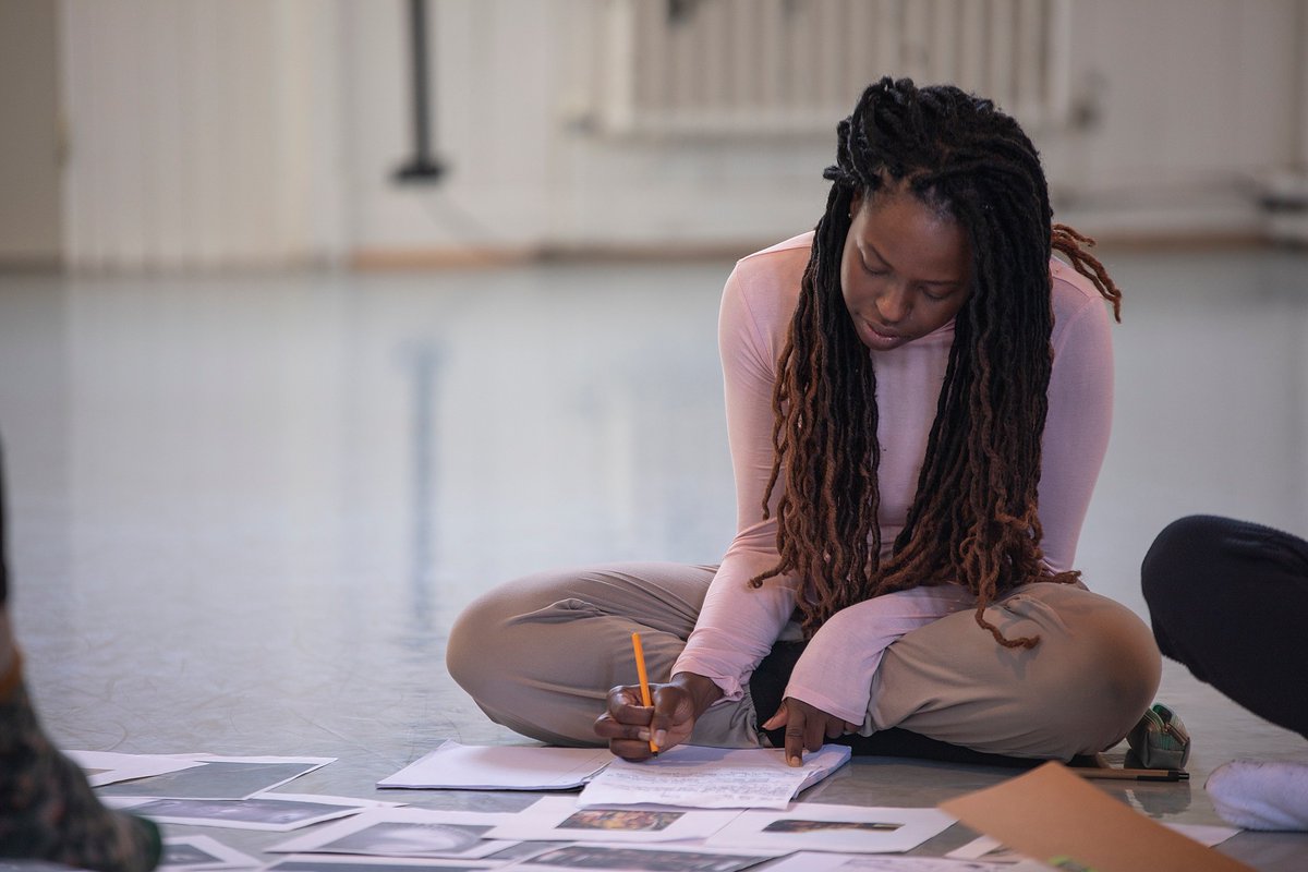 rambertschool's tweet photo. #APPLYNOW Applications for Rambert School's MA in Dance Research for Professional Practitioners, close 1 September for 2022 entry โก๏ธ https://t.co/5bME06i3qB
๐ธ Jez Ward
#ma #danceresearch #danceartist #dancepractitioner #danceeducator https://t.co/4Y2WXhBDVS