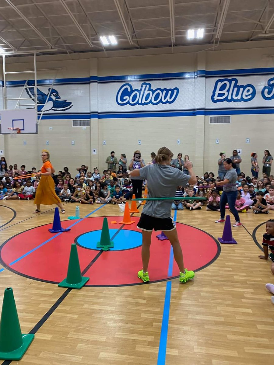 MorrisArtRoom's tweet photo. What an amazing House reveal @Golbowtweets! The students were SO excited to find out what house they will be a part of. #GEinspires #ArtTeacher #SpecialsSquad #geArt #RonClarkAcademy #HouseofUnity https://t.co/le2OaBLqLA