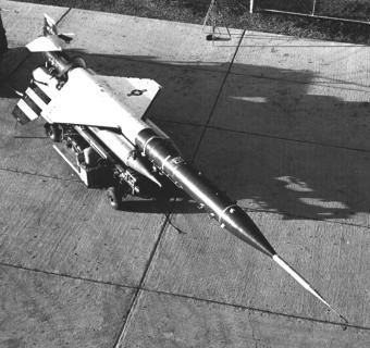 FlyJipe's tweet photo. #AQM60Kingfisher originally designated #XQ5 was a target drone version of the USAF's X-7 ramjet test aircraft built by Lockheed Corporation. The aircraft was designed by #KellyJohnson who later created #LockheedA12 &amp; its relatives such as #LockheedSR71Blackbird &amp; #LockheedYF12 https://t.co/Uk1mW6MeDN