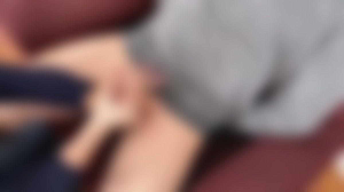 남자 손 묶어놓고 입으로 손으로 사컨하면서 들썩거리게 만들면서 놀다가
반대로 허리 꺾이게 커닐,핑거링 애무 받다가
또 반대로 올라타서 내려다 보고 눈마주치면서 허리 돌리다가
또 반대로 엎드려서 스팽 당하거나 밑에서 브컨 당하면서 눌리는게 좋은..나는 #스위치💜
#사진 나 아님