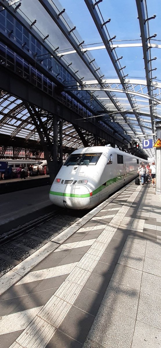 markyboyhay's tweet photo. Ich ❤ Berlin. Hereford to Berlin by train via London, Bruxelles, and Köln. I studied German/Business German for 8 years from 13 to 21 and was utterly fascinated with the whole East/West Berlin thing and its subsequent reunification. It certainly didn't disappoint. https://t.co/BTeYjRMySB