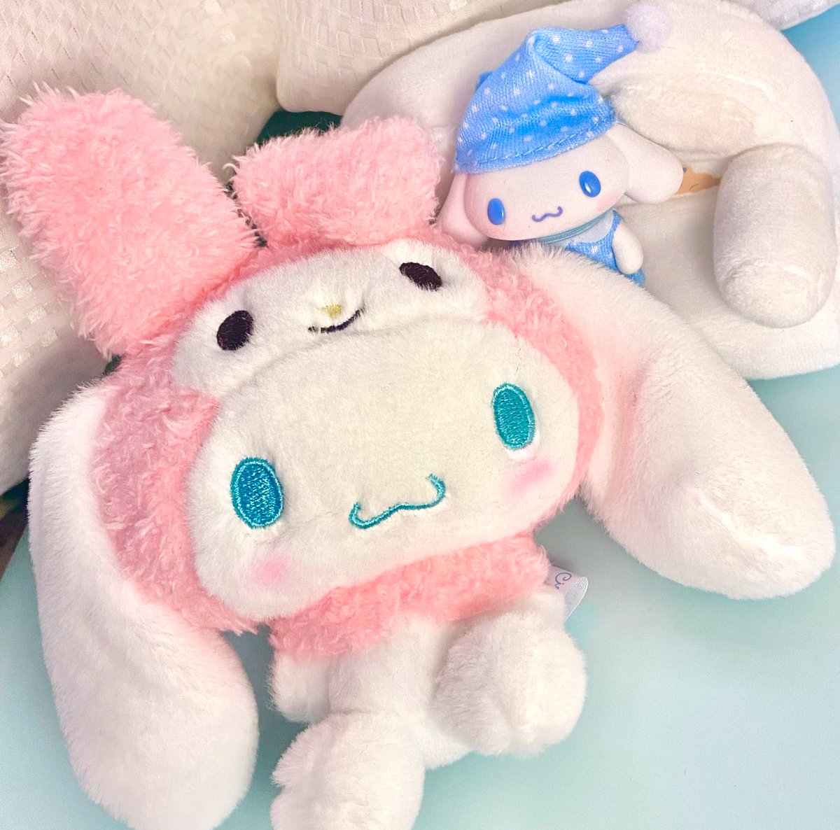 chocho_puro's tweet photo. ｢LE SSERAFIM × SANRIO｣
22.8.28
ルセラフィム公式
https://t.co/ens6JnJUSu
3:15～／10:45～

サンリオグッズに大興奮なの可愛すぎ

ポチャッコくんとクロミちゃんが人気ですが…サクラさん流石です

ルセラ×サンリオコラボ待ってます♡

#ルセラフィム #LESSERAFIM #シナモロール #サンリオ https://t.co/oIprsJDW7z