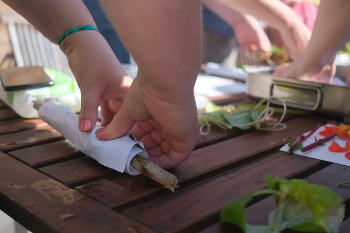 arthouseswb's tweet photo. Thank you to Marjolaine Ryley and Ana Margarida Araujo, for leading  our 2nd Home Action, a hands on introduction to anthotypes, eco printing and making botanical inks, and many thanks to Clare for hosting the event in her garden in Whitley Bay. @marjolaineryley #arthouseswb https://t.co/28525SmSAi
