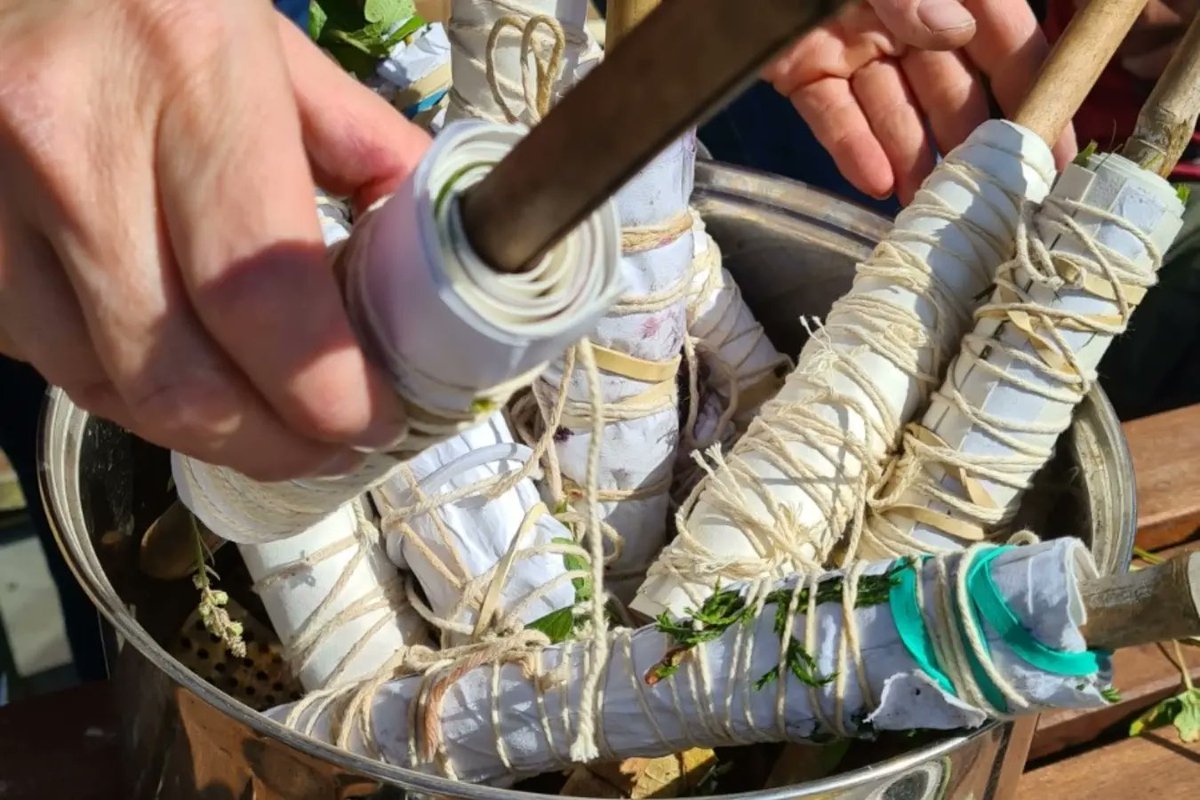 arthouseswb's tweet photo. Thank you to Marjolaine Ryley and Ana Margarida Araujo, for leading  our 2nd Home Action, a hands on introduction to anthotypes, eco printing and making botanical inks, and many thanks to Clare for hosting the event in her garden in Whitley Bay. @marjolaineryley #arthouseswb https://t.co/28525SmSAi