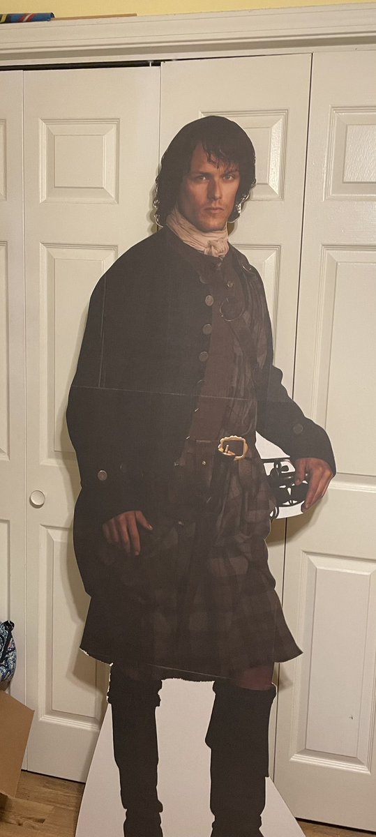 clemsongirl83's tweet photo. Today is my birthday …. And this is my favorite birthday gift!!! My favorite actor @SamHeughan as my favorite character #JamieFraser!!! I love them so much!!! #jammf. #teamSamALWAYS. #bestpresentever #outlander. https://t.co/ui3uF35K1M