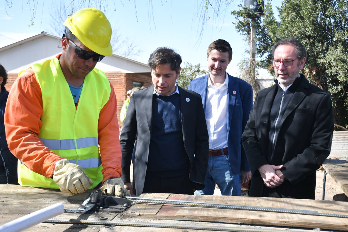 Seguimos profundizando el trabajo conjunto con las y los intendentes para llevar adelante obras que se adapten a las necesidades de cada municipio y de sus vecinos.

#ObrasQueTransforman
#6x6