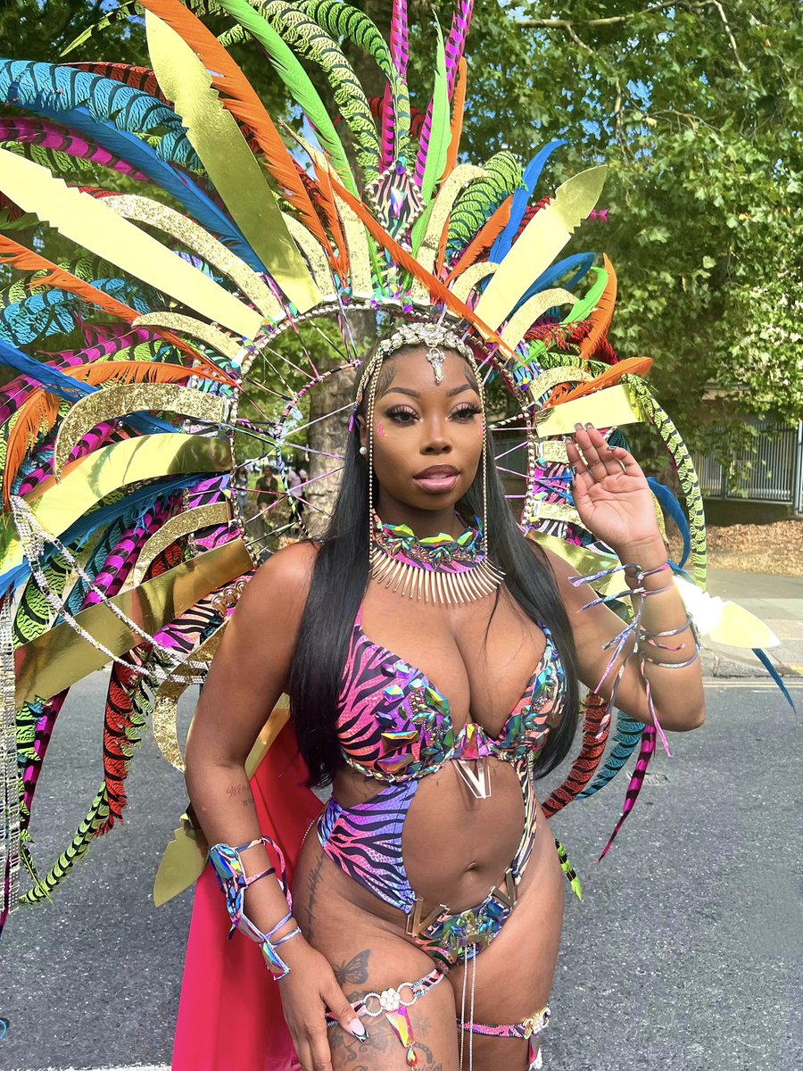 funsizedree's tweet photo. Anyways carnival representing @TrinityTDC with @chocolatenationmas 
🎉 https://t.co/7b4PpwbFLM