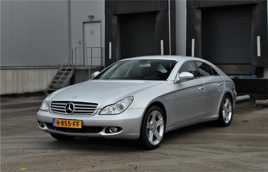 thestargallery's tweet photo. De schitterende fiscaal vriendelijke #Mercedes CLS500 met slechts 88000km is verkocht! #C219 #M113 #V8 #306pk #460Nm #7GTronic #airmatic #snel #comfortabel #topconditie #youngtimer #historie #liefhebbergevonden https://t.co/DOdN6oqqqs https://t.co/4y6mDILroV