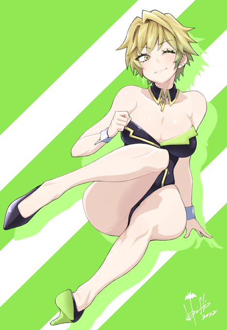 #今月描いた絵を晒そう 
今月のV絵は(も?)むちむち成分多め(夏だから仕方ない🌞) 