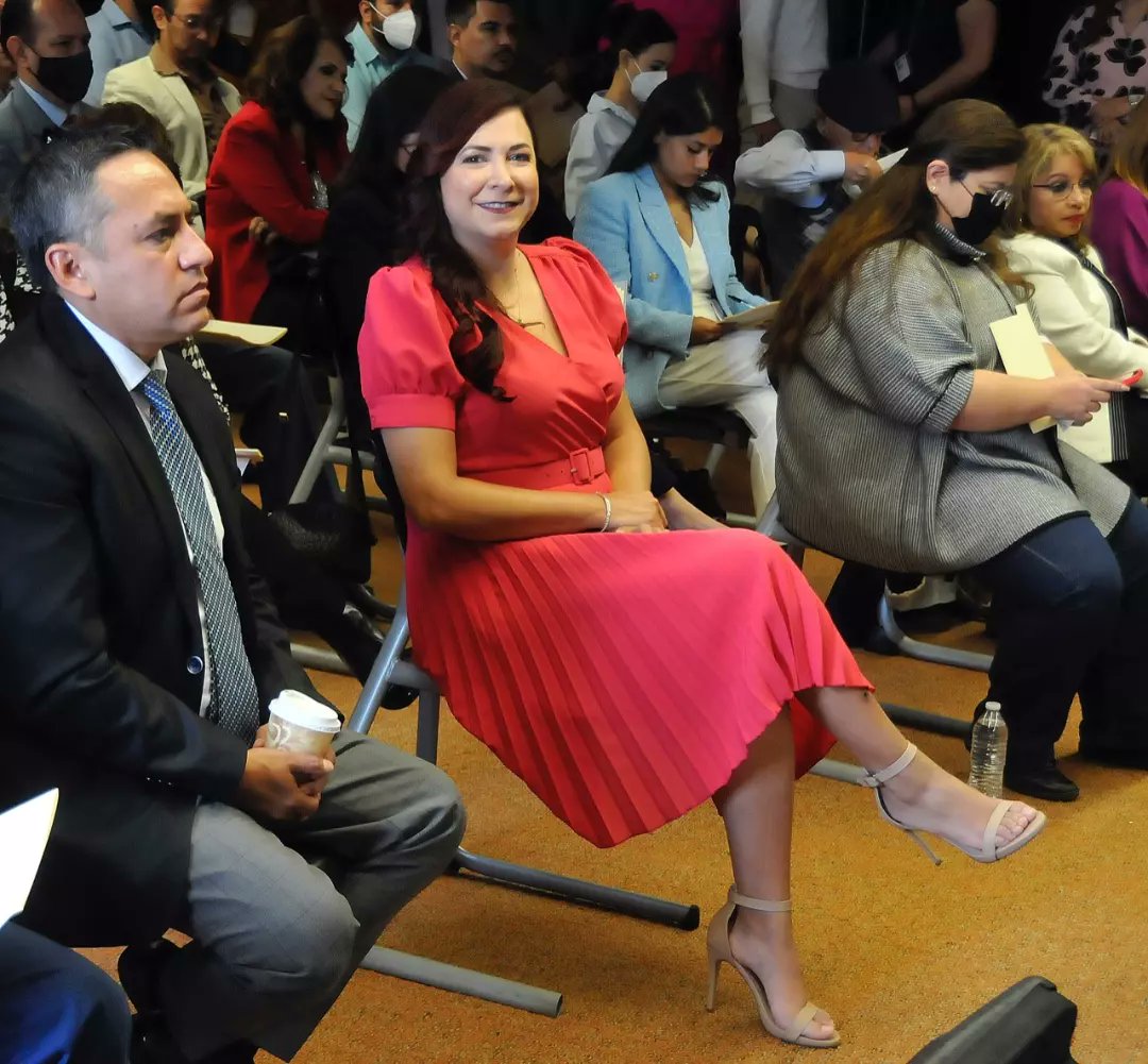 SofiaGarciaGDL's tweet photo. Hoy asistí al Foro "Los Derechos Político - Electorales De Las Mujeres Migrantes" en donde se busca encontrar caminos y garantizar los derechos con una perspectiva inclusiva para que la justicia sea abierta para todas y todos por igual. https://t.co/uxtMyRrZVh