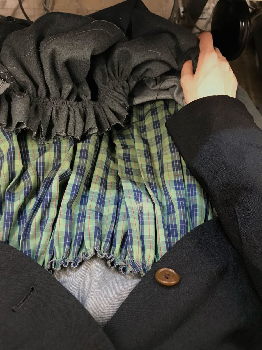 Mary_90127's tweet photo. The daily arrangement makes me feel full of life, and every beautiful piece of clothing is the result of the busyness of so many people        #work #clothing #design #costumedesign #enrichment https://t.co/KZrAofG61o