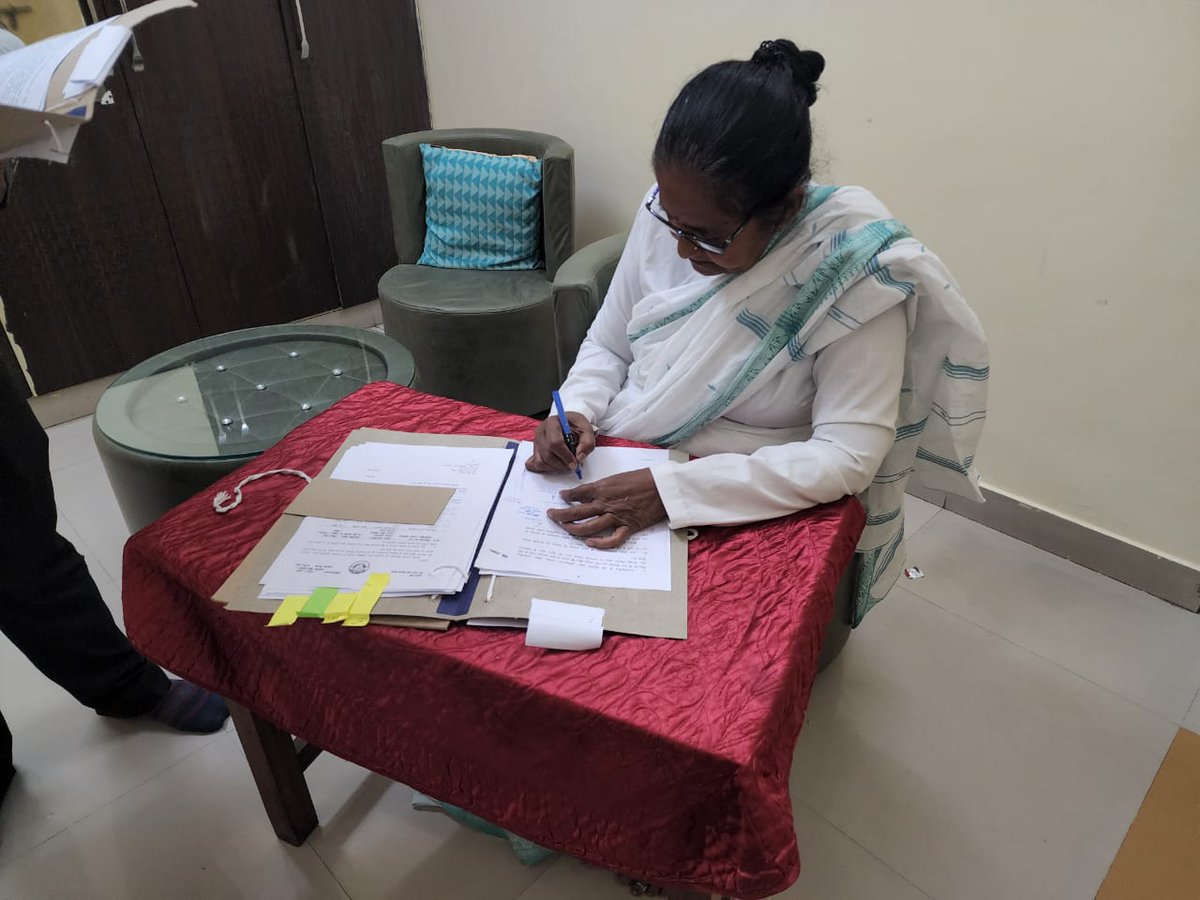 आज लखनऊ में विभागीय कार्यों को निस्तारण किया।