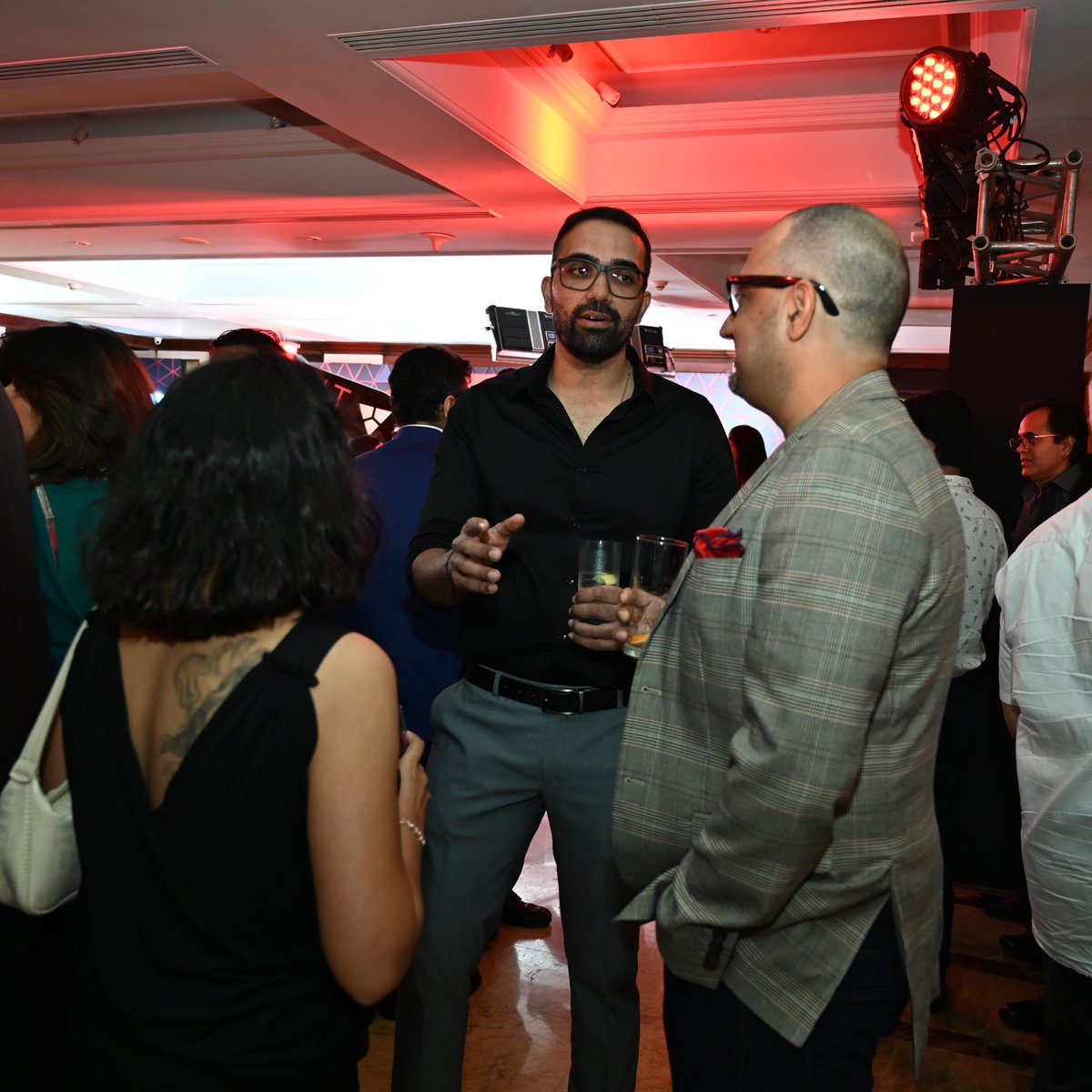 ApplauseSocial's tweet photo. What a fabulous evening it was at The House of Applause! Celebrating with our partners and everyone we have collaborated with. π₯³ #5YearsofApplause
@nairsameer @deepaksegal @prasoon_garg
(9/9) https://t.co/oxuBIvvOwB
