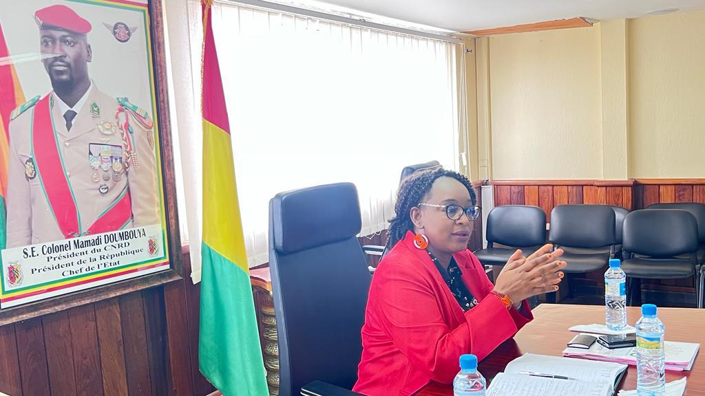 bcrggn's tweet photo. Mme Souadou BALDE, 2Ăšme Vice-Gouverneur de la #BCRG, a reçu ce mardi 30/08/22, une dĂ©lĂ©gation du Fonds National pour lâInsertion des Jeunes #FONIJ, conduite par son DG, M. Abdourahamane BaldĂ©. Au menu des Ă©changes, les projets innovants du FONIJ et le soutien de la BCRG. https://t.co/2TiiE6DCnm