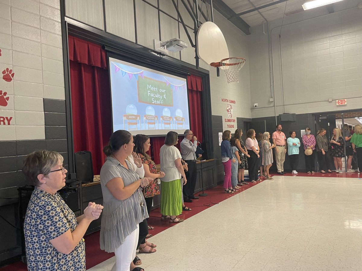 SusanRbusymom's tweet photo. North Sumner Title 1 Annual Meeting with Open House following. Over 200 in attendance. @sumnertigers https://t.co/Ea3rz9pluZ