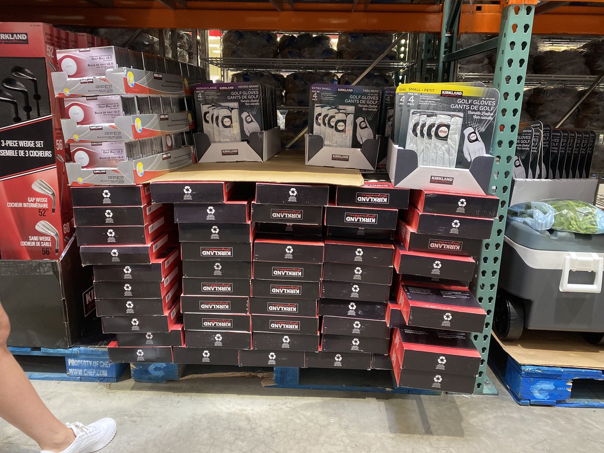 #costco #costcocanada #kirkland 60 sets of wedges and not one lefty! Do better Costco.