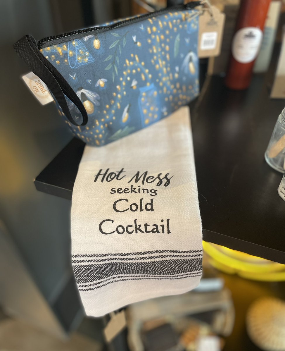 LoriThecatlady's tweet photo. Pretty accurate! 😅 #hotmess #coldcocktail 🍸#Fireflydistillery #southerncharm #SouthCarolina https://t.co/zjqf3dg8pI