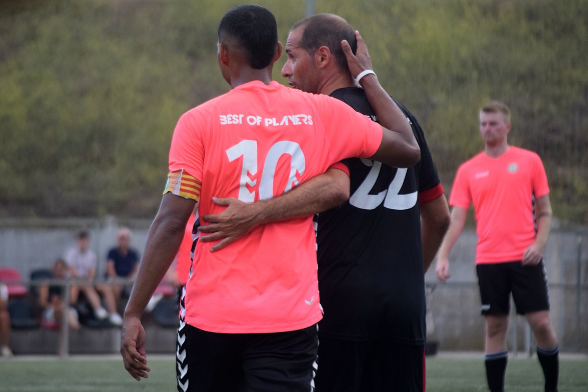 racingvallbona's tweet photo. 👋🏻 | ¡JUEVES DE PARTIDO!

🆚 CE Sant Gabriel (Juvenil Preferente)
🏆 Pretemporada (#2cat2)
🏟 Municipal de #Vallbona
⏰ 20.45 h

¡Os esperamos a todos!

#ThisIsVallbona | #Futbolcat https://t.co/azq5hwNBU0