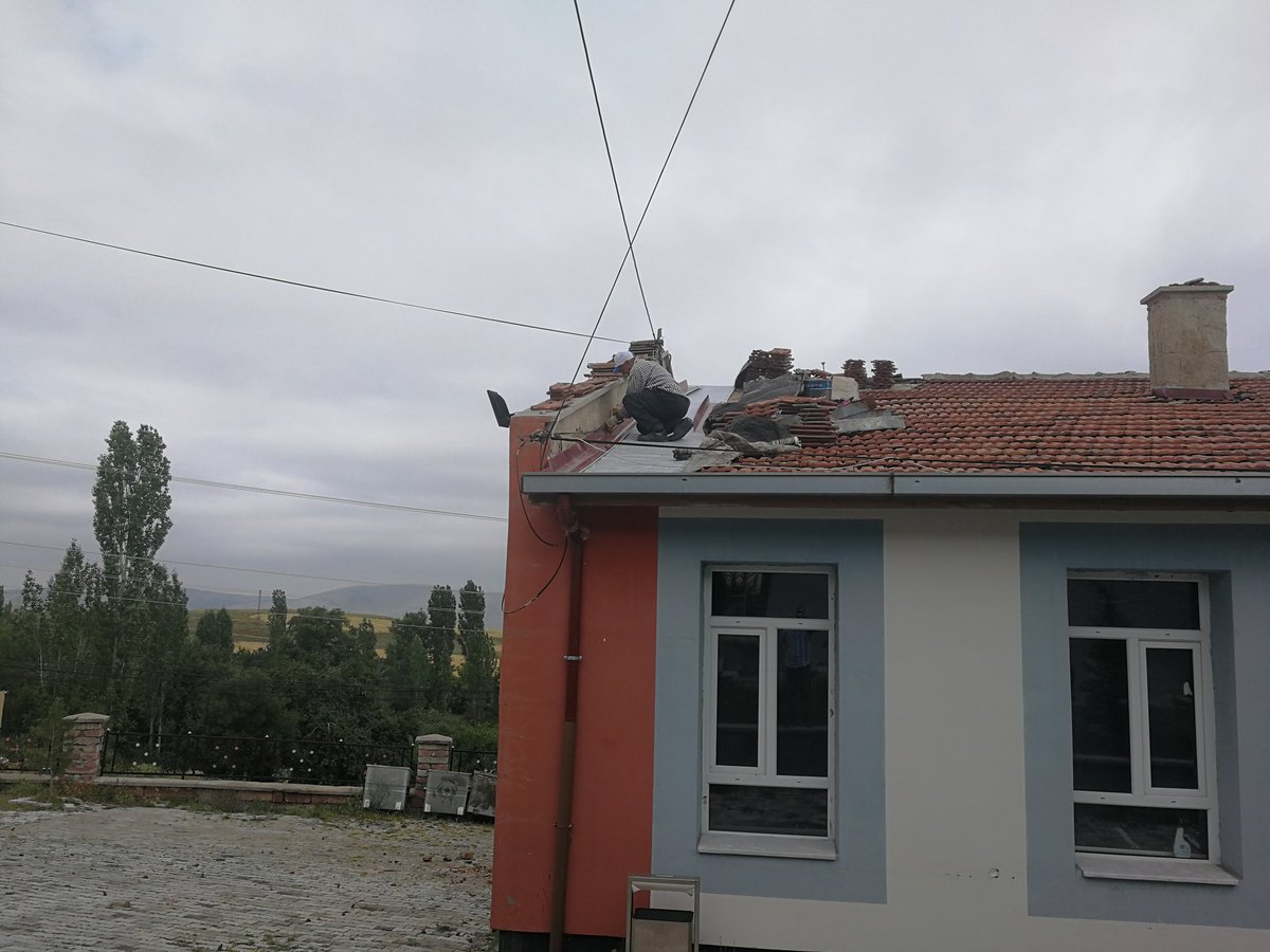 Kursunluio's tweet photo. Kurşunlu ilkokululumuzda bakım onarım işleri hızla devam etmektedir.
İl Milli Eğitim Müdürümüz Sayın Murat YİĞİT e desteklerinden dolayı teşekkür ederiz.
@gokhanmurat1 
@konyamem 
@myilmaz2023 
@brahimiman15 https://t.co/ovyvFyHPK2