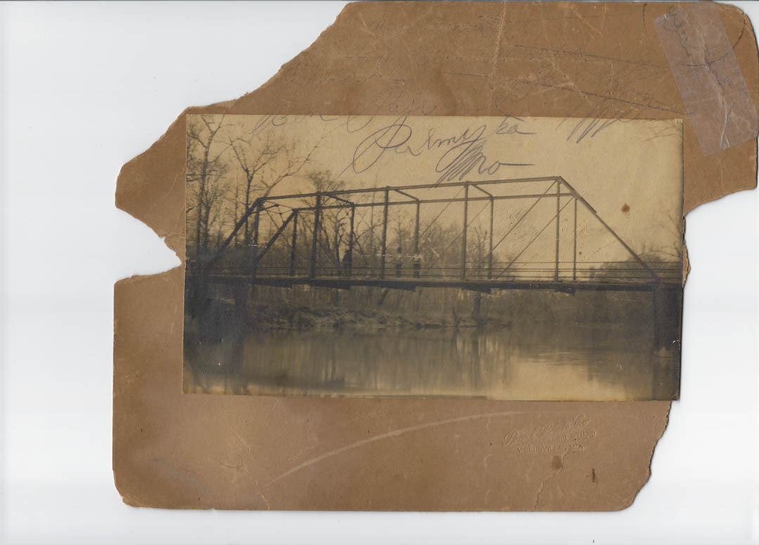 photoorganizing's tweet photo. When you need a  that really understands what you want and carefully handles every detail, Photo Organizing Solutions is the right choice for you. Visit our website to learn more information! #PhotoScanning #PhotoRestoration #MemoryBooks https://t.co/Rx3SrQizU0 https://t.co/KuBUdu5s3L