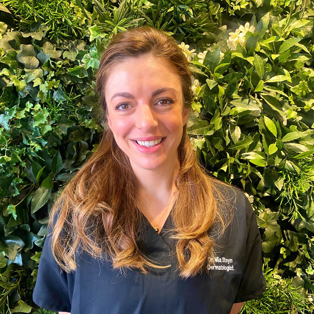 EudeloClinic's tweet photo. Welcoming our newest Dermatologist to the team, Dr Mia Steyn!
Dr Mia graduated from the University of Stellenbosch in South Arica and trained in dermatology at the world-renowned St Johns Institute of Dermatology Guys and St Thomas' Hospital.
#eudelo #dermatologist #acne https://t.co/NbyrkWRYQV