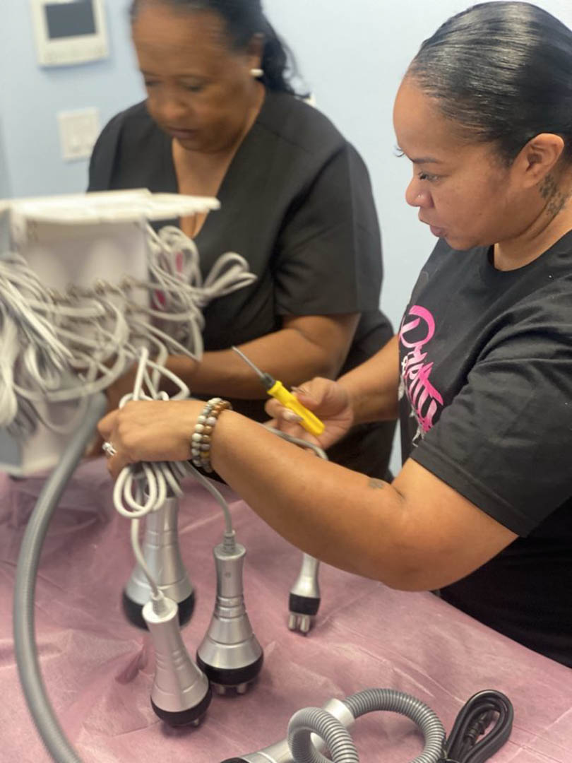 SnatchingBLA's tweet photo. SnatchingBodiesLA has the skill and experience necessary to serve as your professional Medical Spa company, offering the highest quality services and customer care in the Hermosa Beach area. #ButtLift #HyaluronPenTraining #WeightLossShop https://t.co/hAYjm2U8ec https://t.co/u9EhPBqWOZ