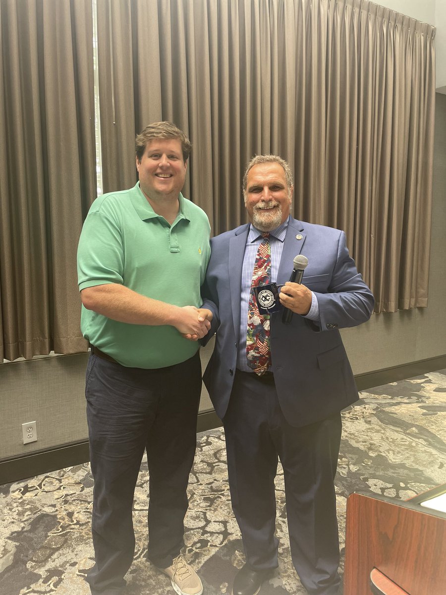 Melanie Luckey tweet media