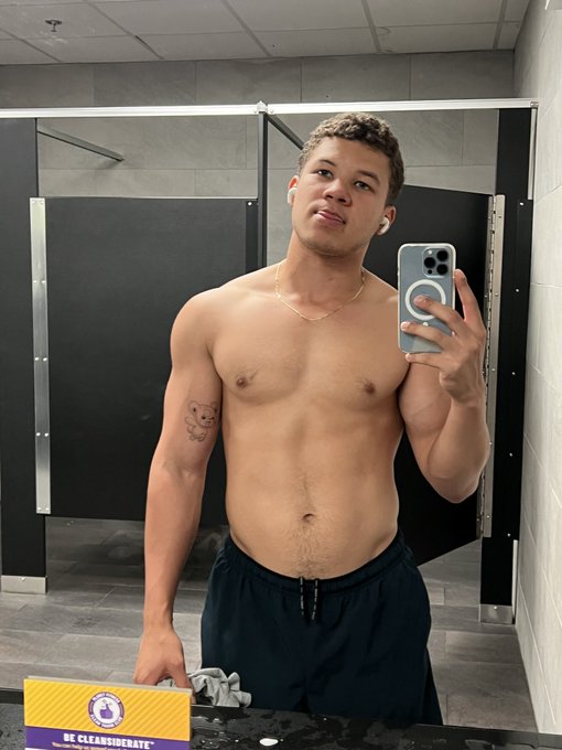 hi babes https://t.co/UCiSB9gTD8