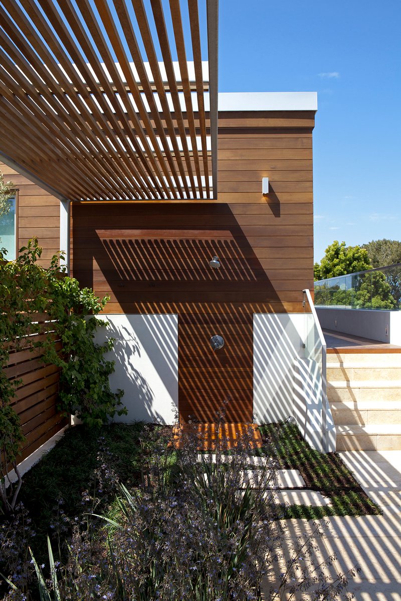 SafdieRabines's tweet image. Let the sunlight filter through ☀️

#trellis #trellisdesign #summersun #architecture #safdierabines