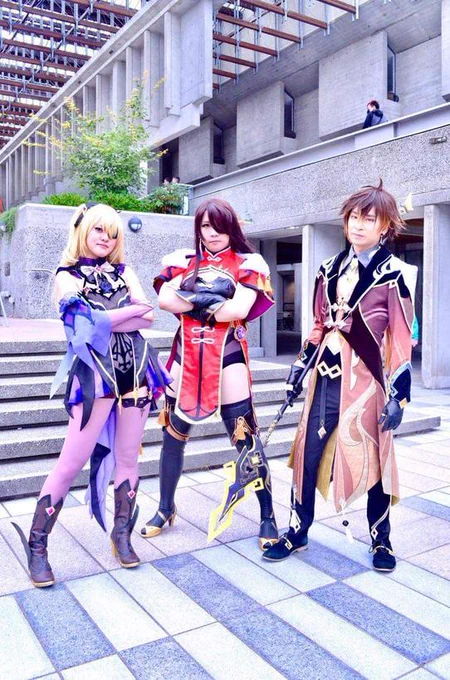 Friend sent me this group shot from #sfusummerfest!IG/xcsjohnFischl/kyashii.leeZhongli/ornsteinerr 