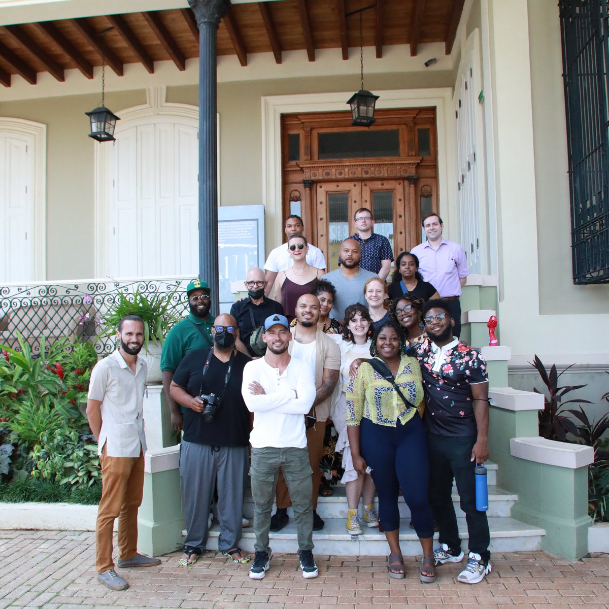 Visita el #CentroFidelCastroRuz delegación de los Estados Unidos de América, integrada por concejales, funcionarios y educadores de los estados de Massachusetts y Minnesota. #FidelVive #VamosConTodo