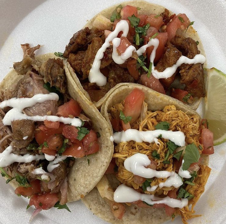 Tort_Garcia's tweet photo. TACO TUESDAY! Dollar tacos all day! #dollartacos #TacoTuesday #collegehillohio #masonohio #springdaleohio #freshcorntortillas https://t.co/Wf6lWhetEK