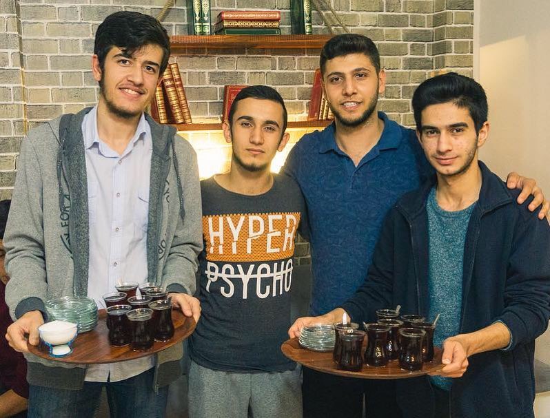 LemAlemResmi's tweet photo. Özlenmez mi ki bu çay?😉
Lem'Alem'de çaylar içilir, sohbetler edilir, dersler yapılır🙂 https://t.co/Er5dXM90Ef