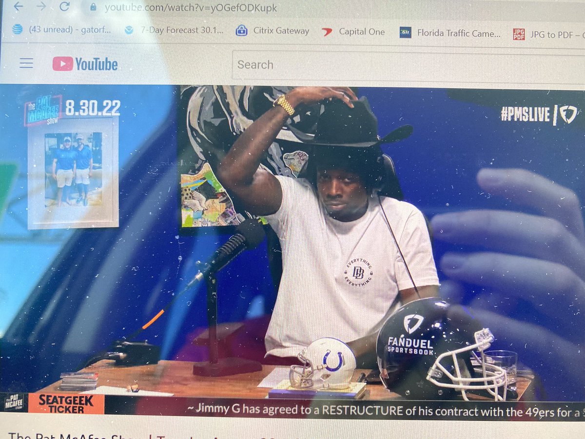 Hey <a href="/SuccessfulQuon/">Laquon Treadwell</a> thank you for your service to Jacksonville. $austinbarton1 #PMSIsDEAD