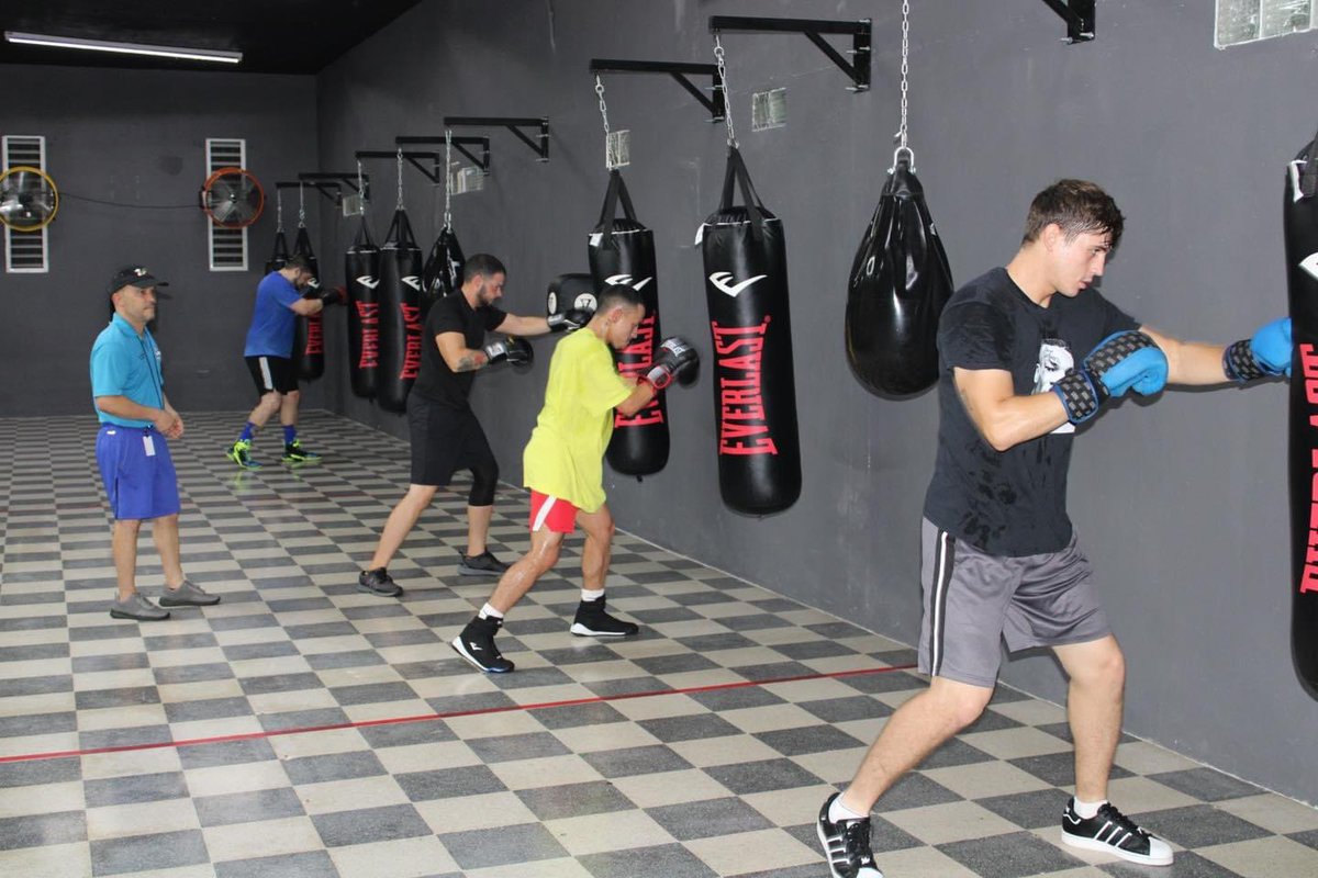 AtlanticBoxing's tweet image. Gran Comienzo de Semana Para Nuestros Grupos💥

Los Grupos de Adultos han mostrado gran avance en sus habilidades de boxeo aparte de continuar logrando sus metas fisicas 💪🏽

Tenemos espacios para los grupos de 6PM y 7PM ✅