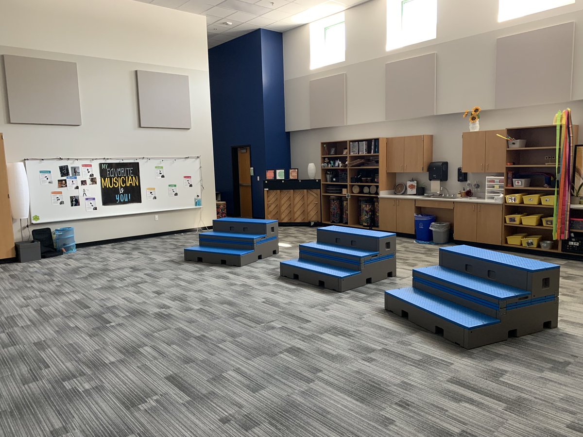 whsd_supt's tweet photo. One more day until these beautiful spaces are filled with wonderful students. The art and music classrooms are going to be bursting with energy! #VanguardPride https://t.co/5FRBI1QJx9