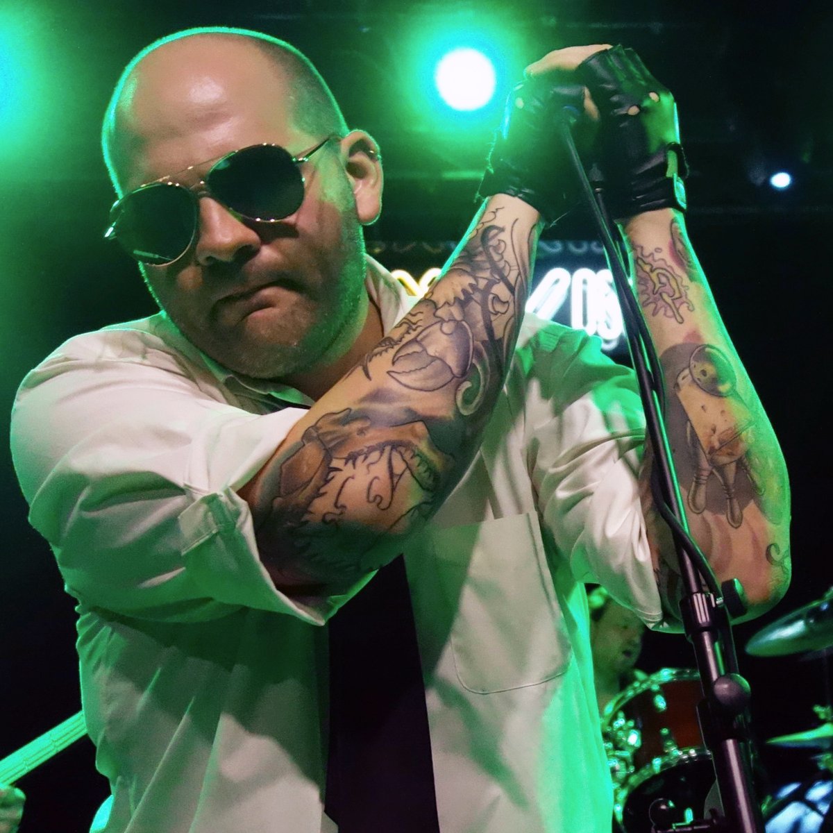 The <a href="/NotYourNails/">Not Your Иails</a> guys deliver at the <a href="/qotsa/">QOTSA</a> cover show on Sunday <a href="/EXIT_IN/">EXIT/IN</a> 🤘