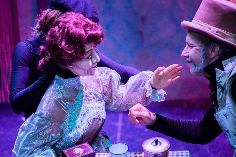 👉Empezamos a contaros la II edición de Engañar a la Parca💀

🎪"Ilusia" es un espectáculo para todos los públicos, que sigue la tradición de las grandes historias infantiles en las que los fantástico y lo divertido no están reñidos con lo profundo.🎭

🗓️  día 16 a las 22:30.